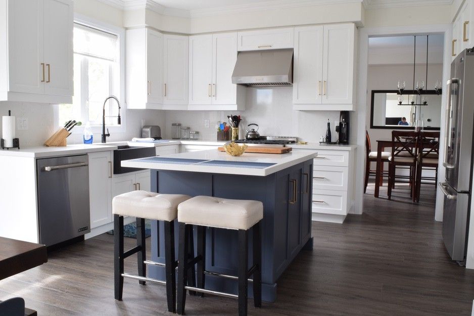 Cyclone - 23.75 Inch 600 CFM Under Cabinet Range Vent in Stainless - PTB8624