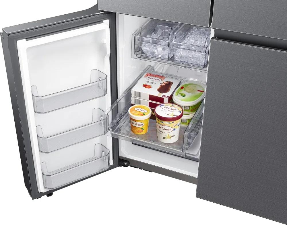 Samsung - 35.875 Inch 22.5 cu. ft 4-Door Flex Refrigerator in Black Stainless - RF23A9771SG