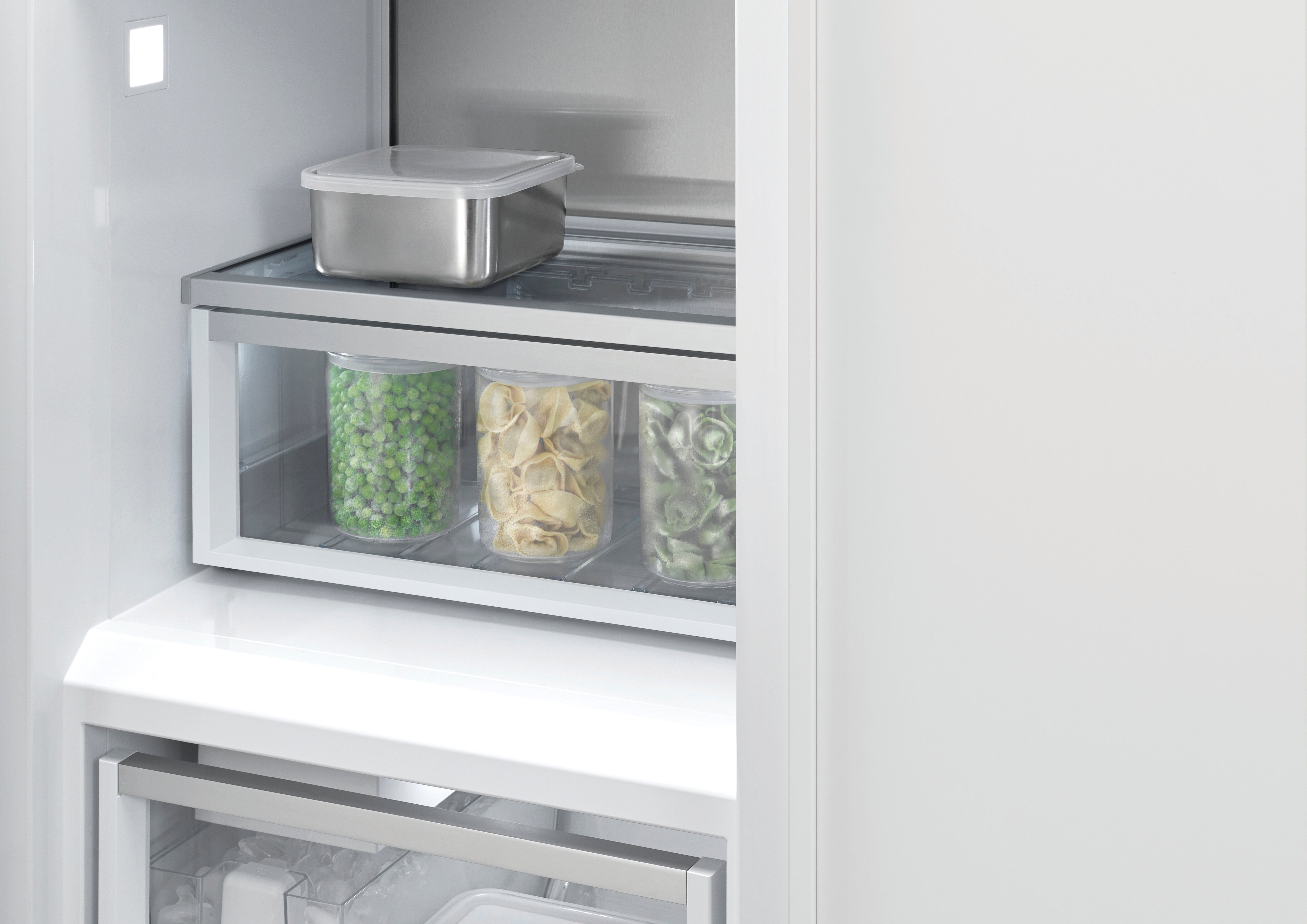 Fisher & Paykel - 10.7 cu. Ft Upright Freezer in Panel Ready - RS2474F3LJ1