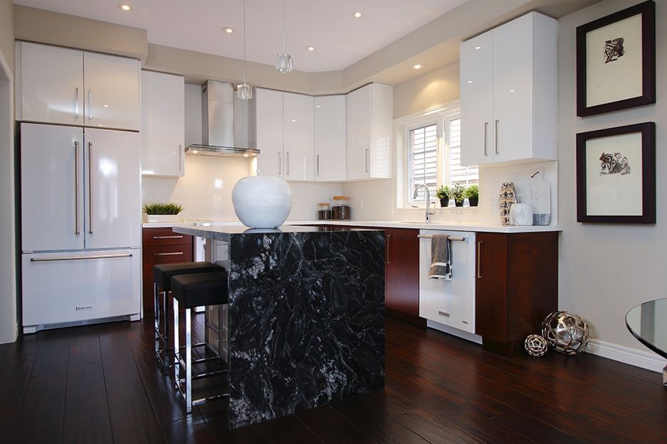 Cyclone - 35.5 Inch 500 CFM Wall Mount and Chimney Range Vent in Stainless - SC51036