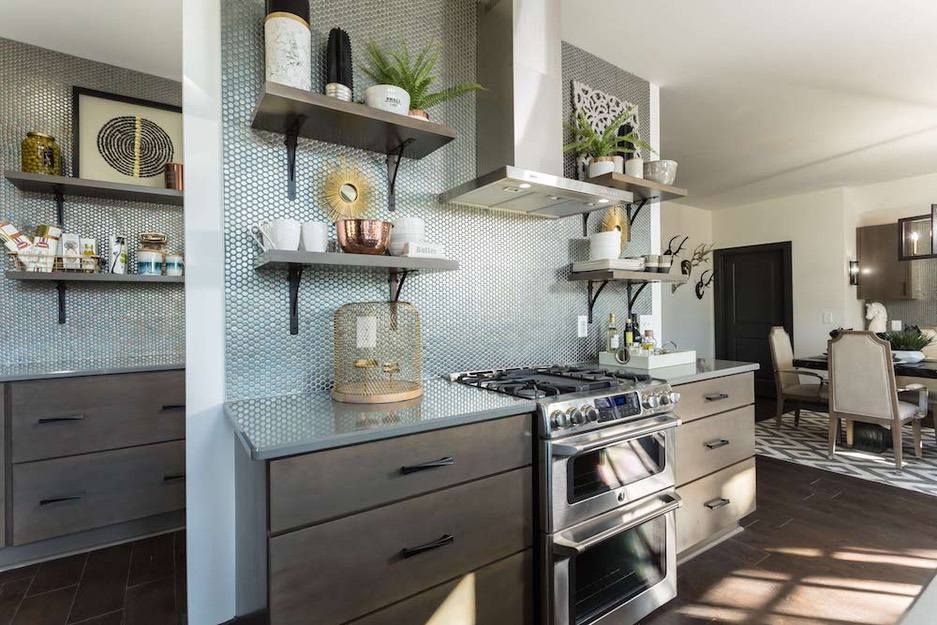 Cyclone - 23.625 Inch 650 CFM Wall Mount and Chimney Range Vent in Stainless - SC72224