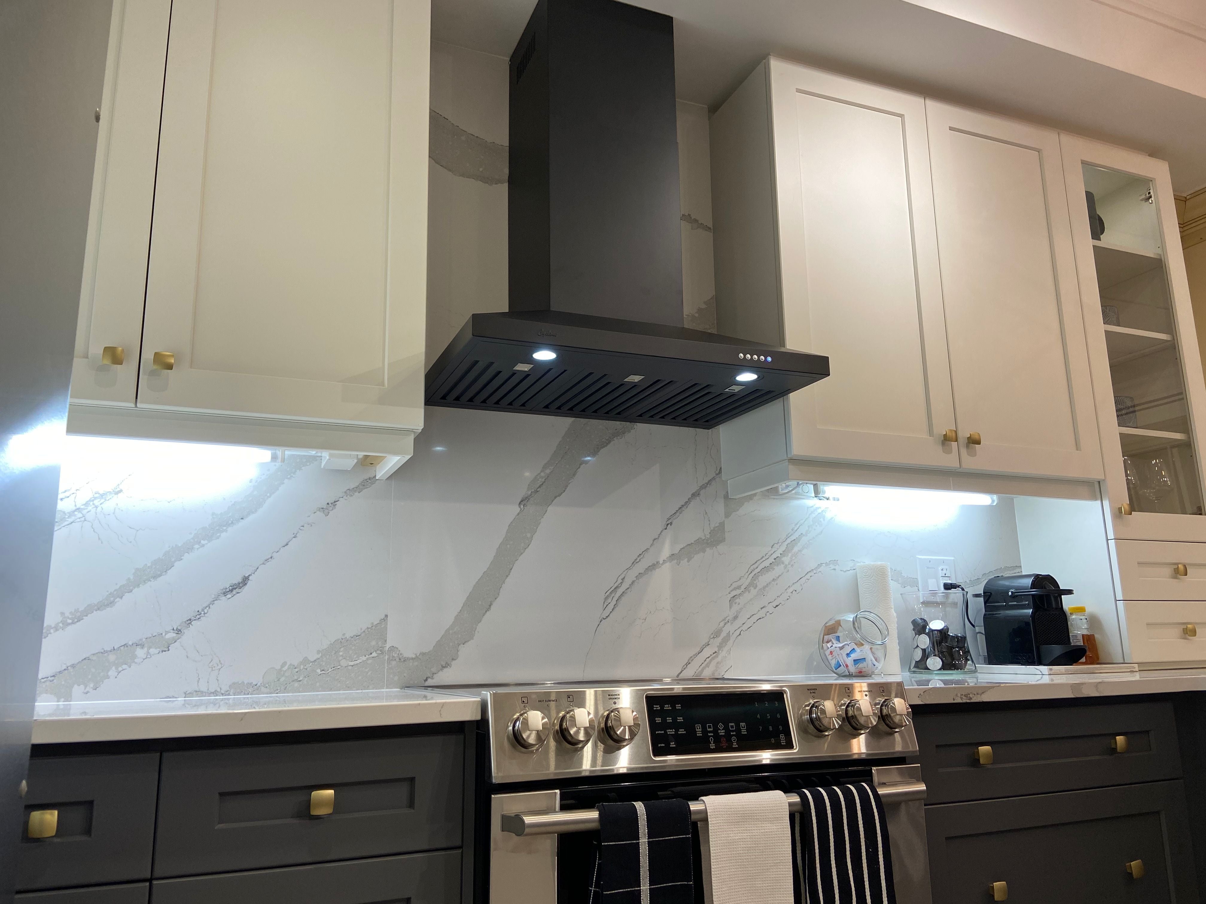 Cyclone - 35.75 Inch 550 CFM Wall Mount and Chimney Range Vent in Black - SCB51636MB