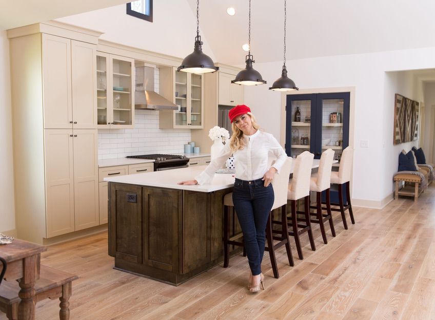 Cyclone - 29.625 Inch 650 CFM Wall Mount and Chimney Range Vent in Stainless - SCB71130