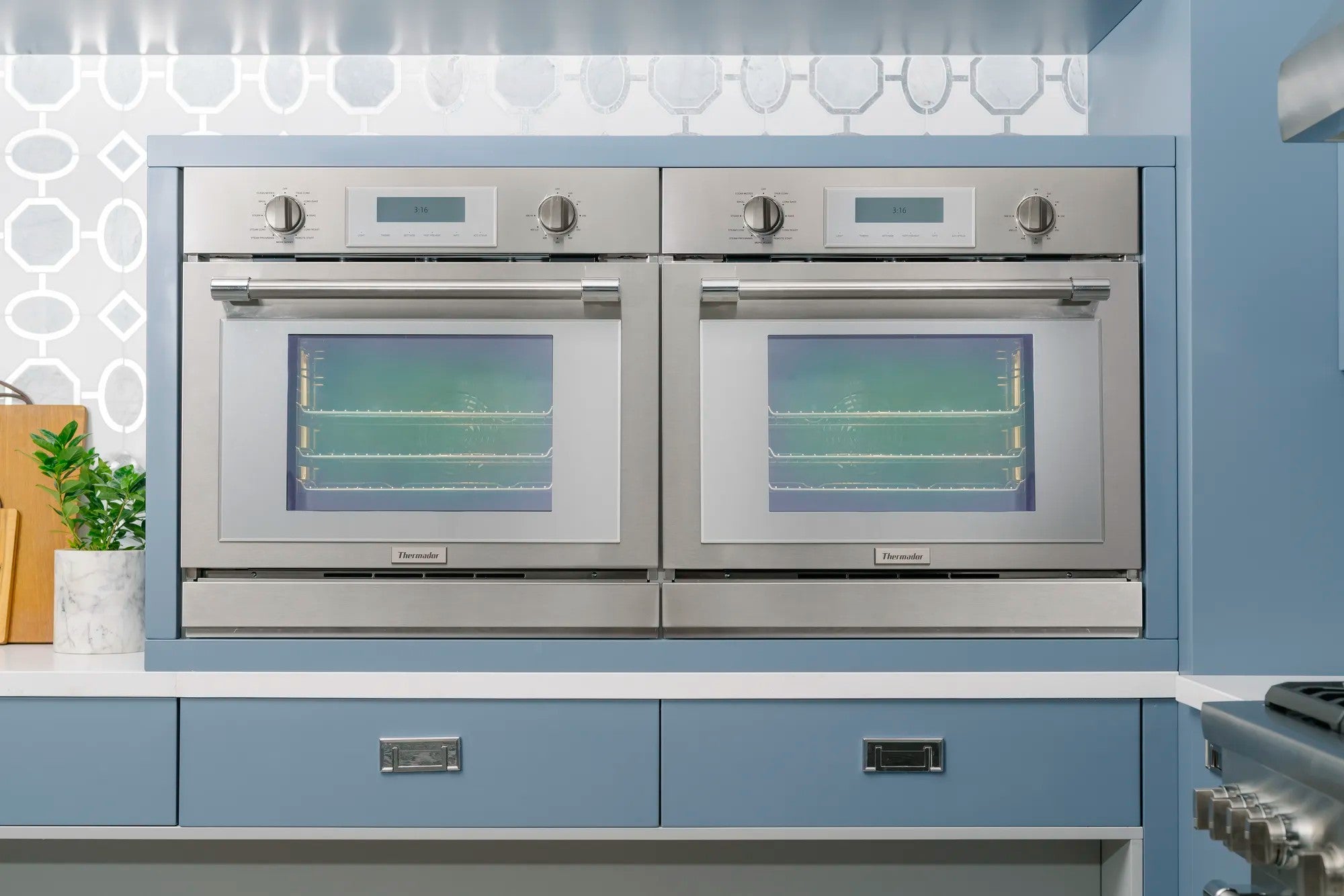 Thermador - 0.8 cu. ft Warming Drawer in Stainless - SDS30WC