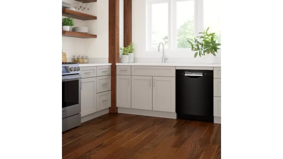 Bosch - 46 dBA Built In Dishwasher in Black - SGE53C56UC