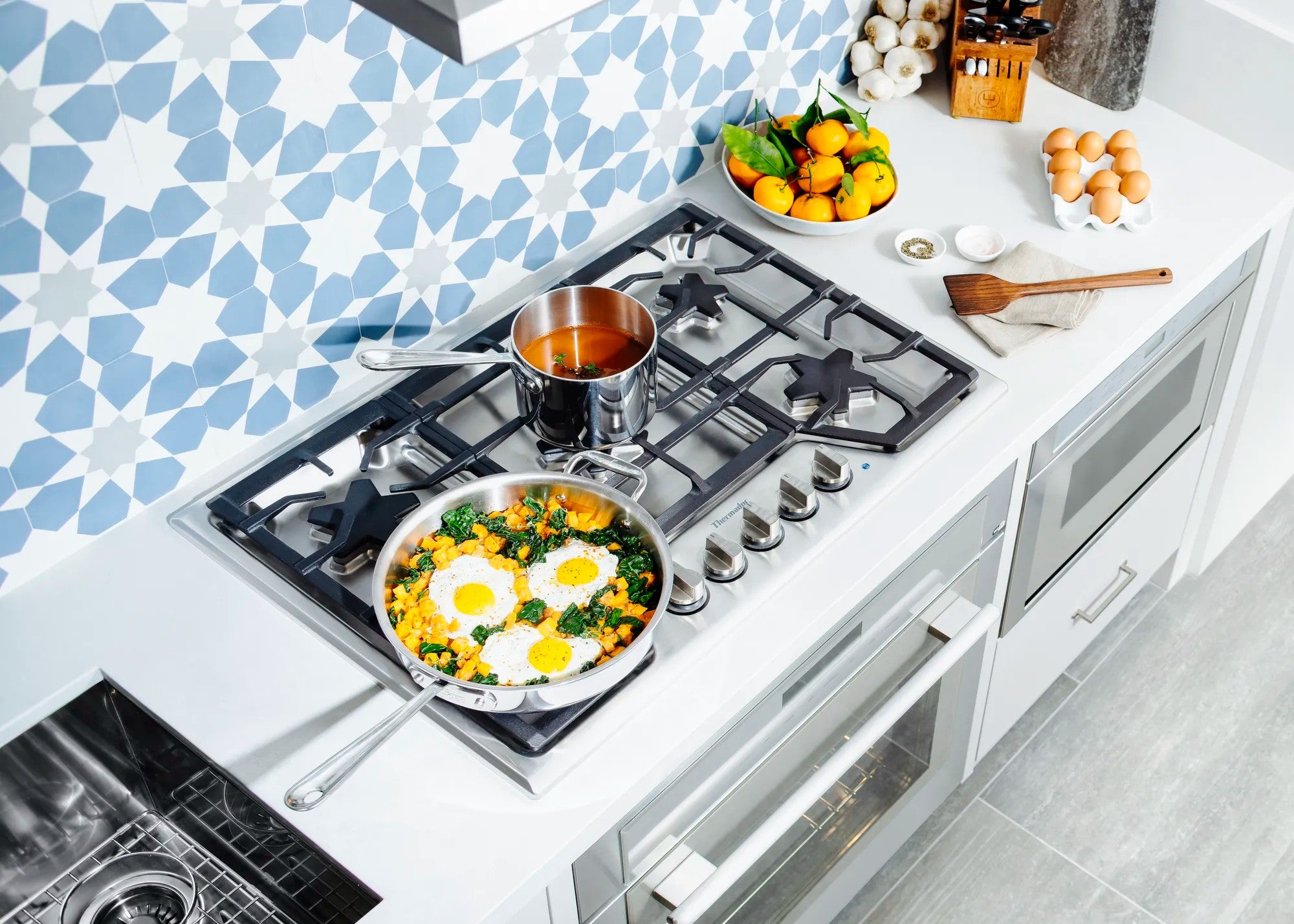 Thermador - 37 Inch Gas Cooktop in Stainless - SGS365TS