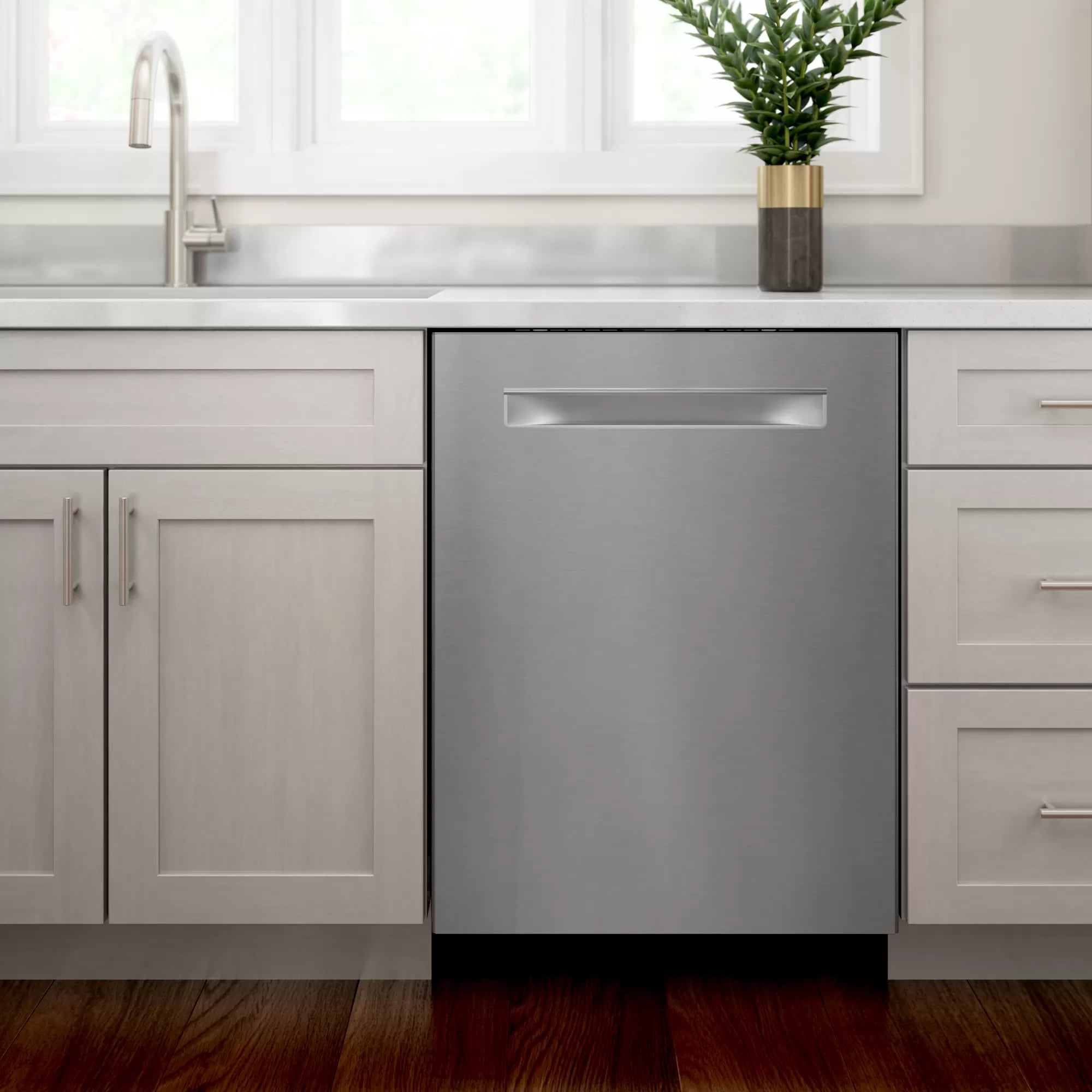 Bosch - 42 dBA Built In Dishwasher in Stainless - SHPM78Z55N