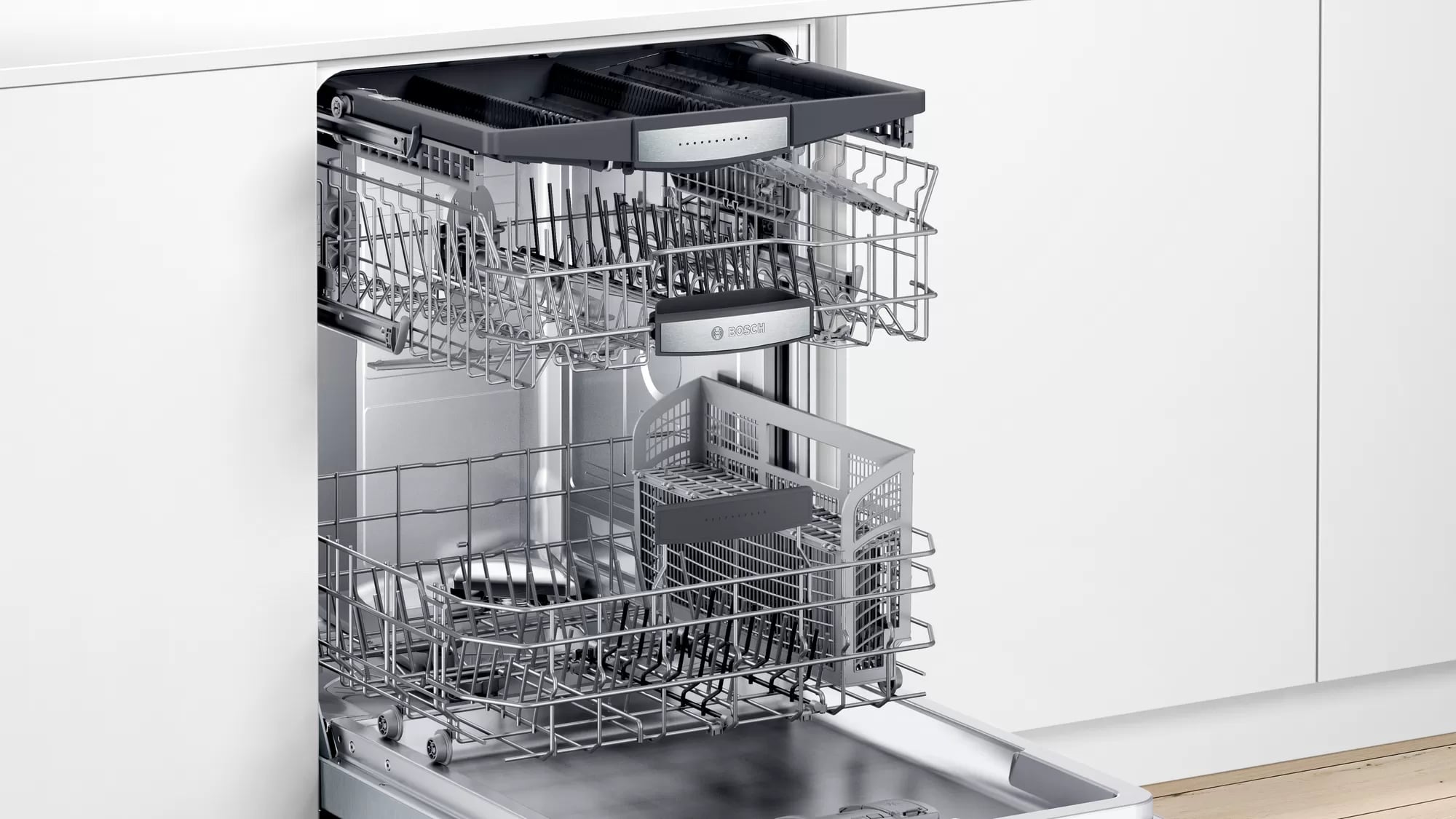 Bosch - 42 dBA Built In Dishwasher in Stainless - SHXM78Z55N