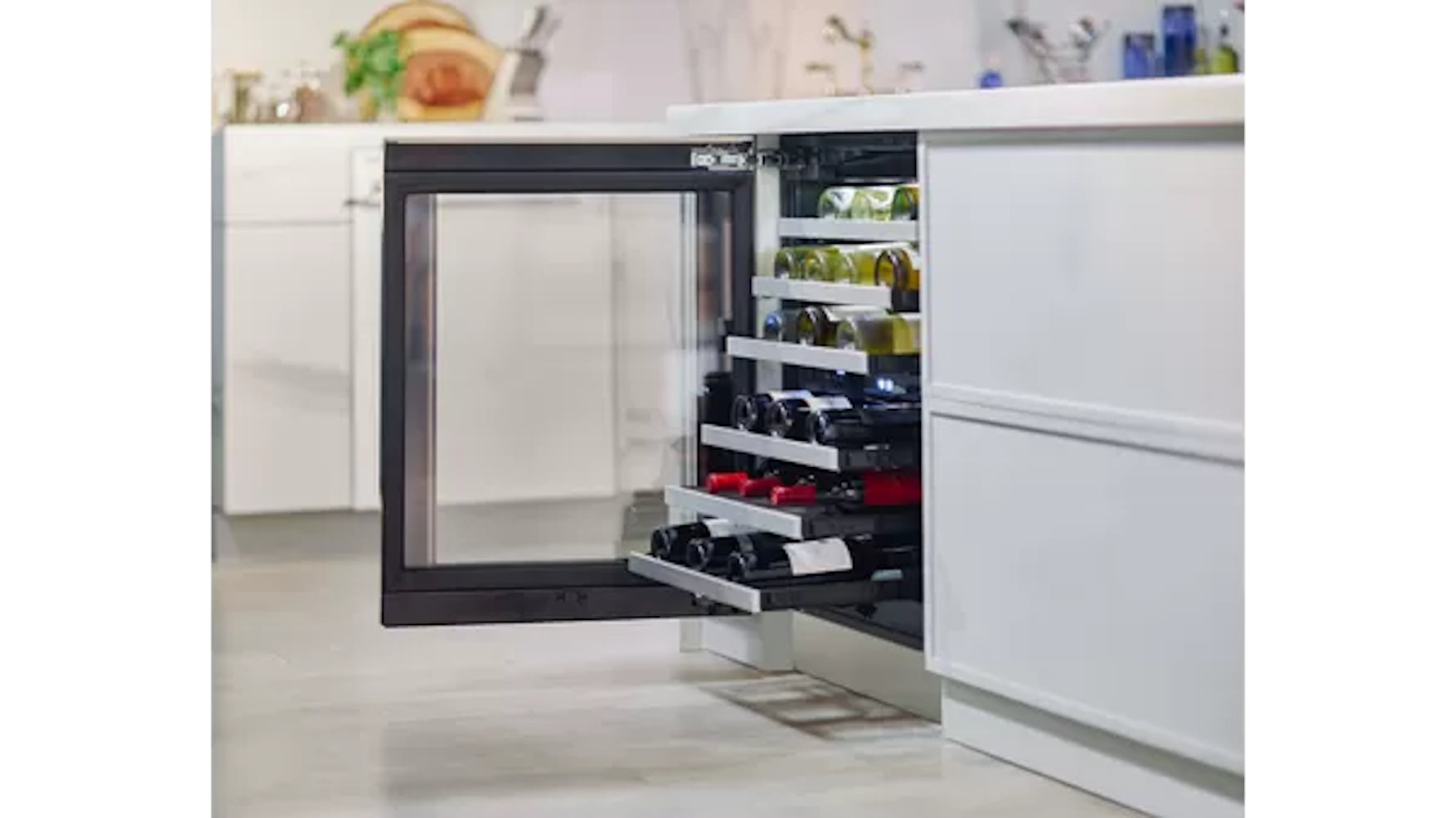 Thermador - 23.875 Inch cu. ft Wine Fridge Refrigerator in Stainless - T24UW920LS