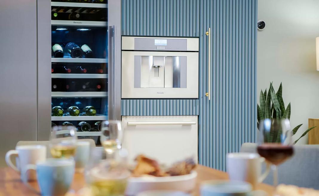 Thermador - Built-In Coffee Maker in Stainless - TCM24TS