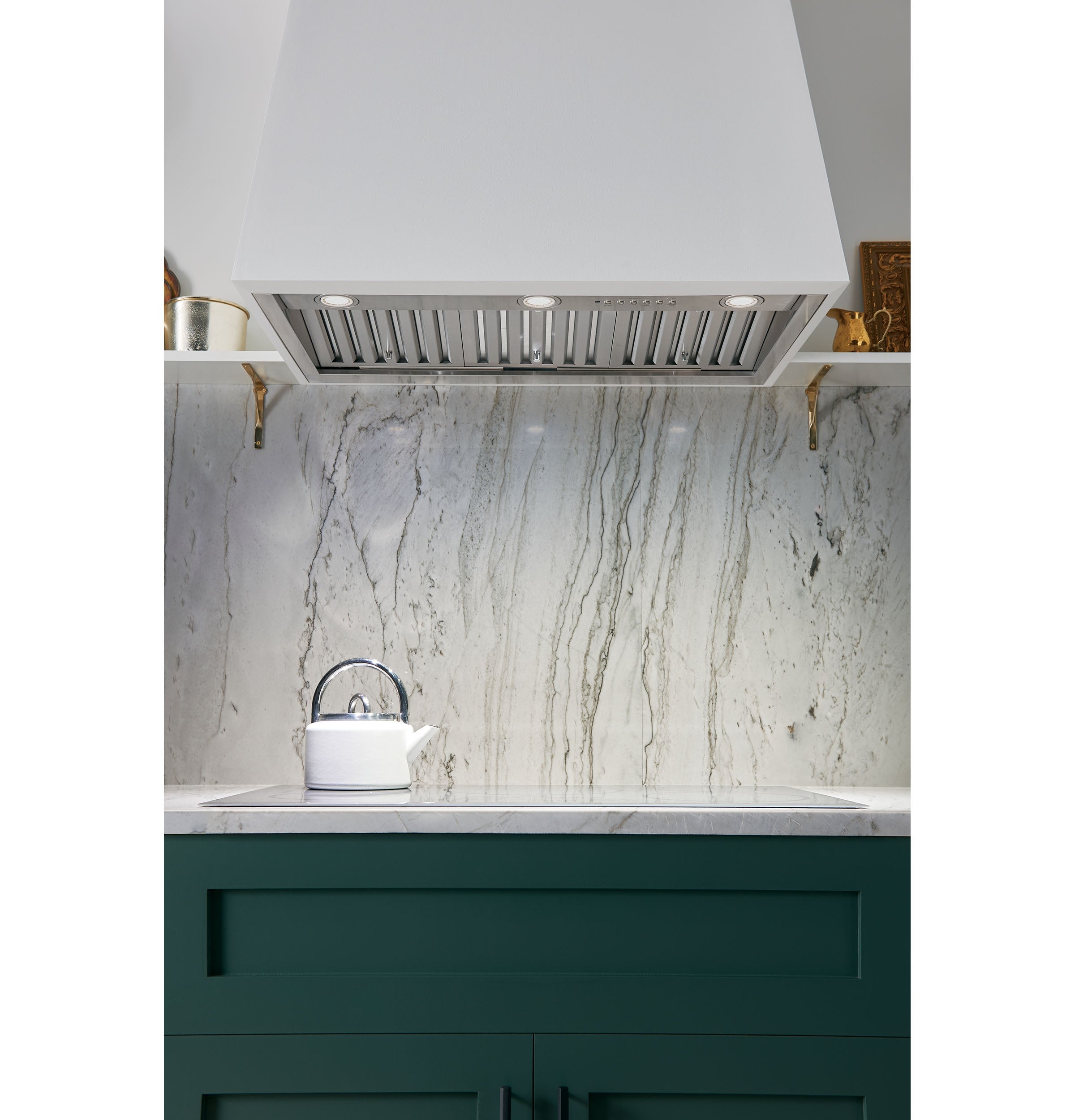 GE - 36 Inch 610 CFM Under Cabinet Range Vent in Stainless - UVC9360SLSS