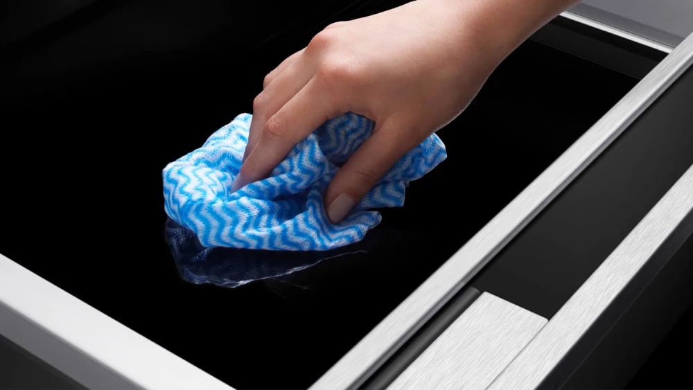 Fisher Paykel - 0.6 cu. ft Warming Drawer in Black - WB24SDEB1