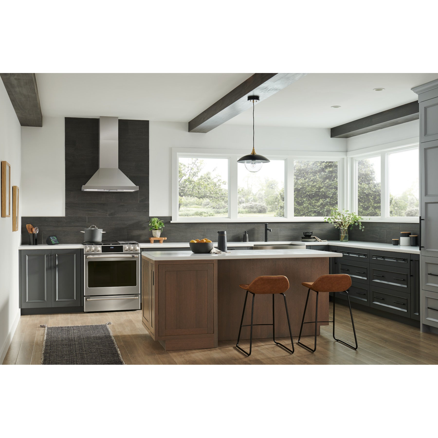 Best - 29.88 Inch 650 CFM Wall Mount and Chimney Range Vent in Stainless - WCP1306SS