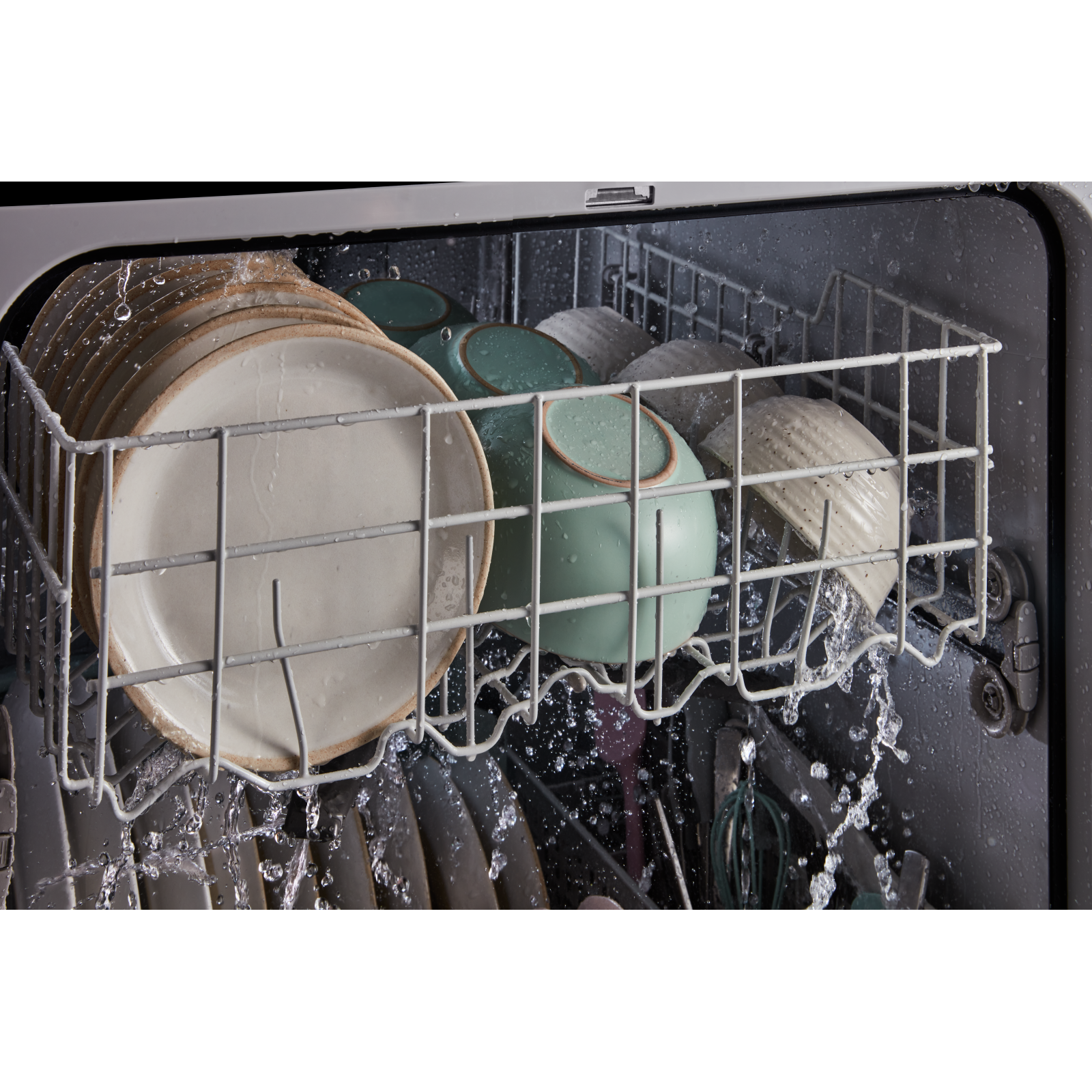 Whirlpool - 59 dBA Built In Dishwasher in Stainless - WDF331PAMS