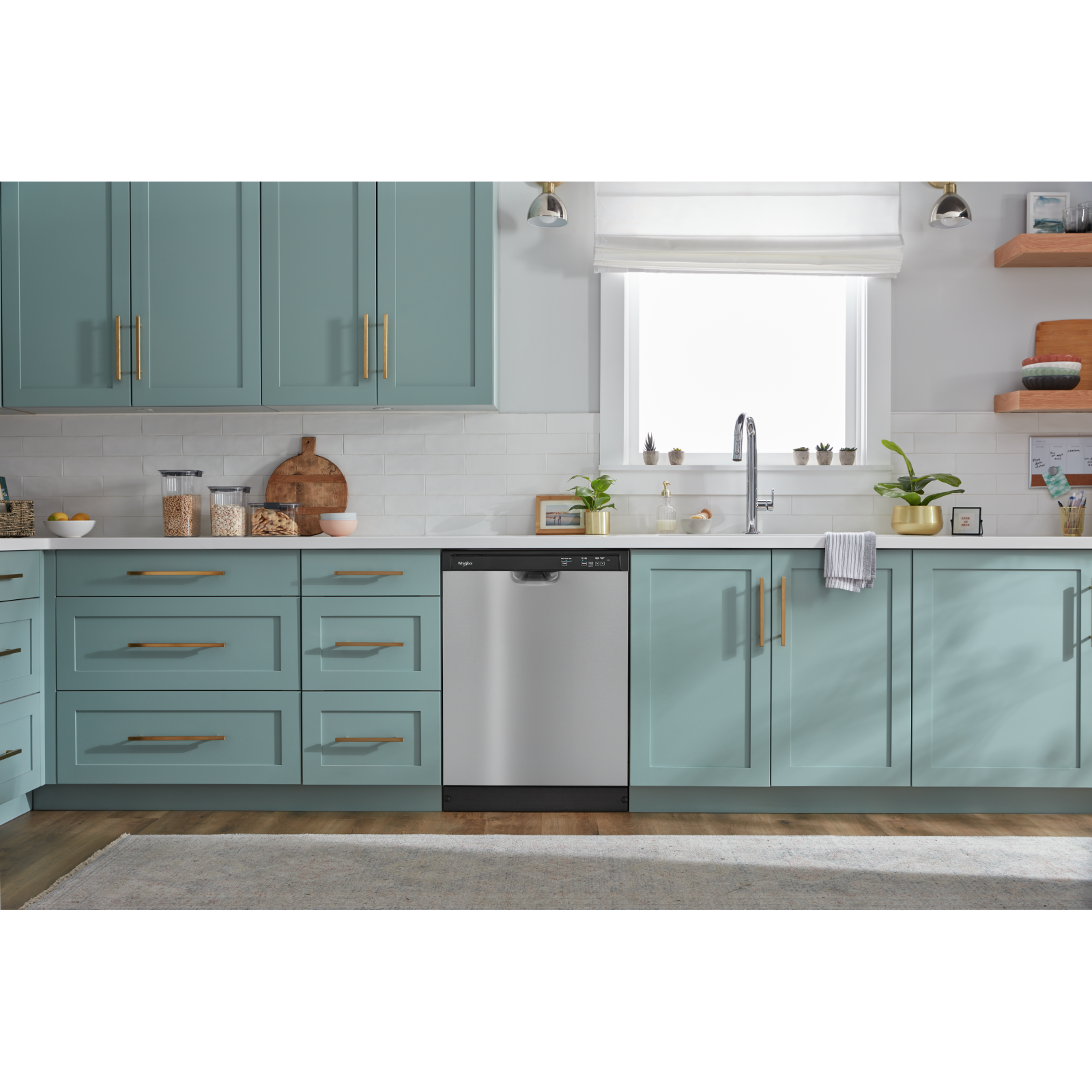 Whirlpool - 59 dBA Built In Dishwasher in Stainless - WDF331PAMS