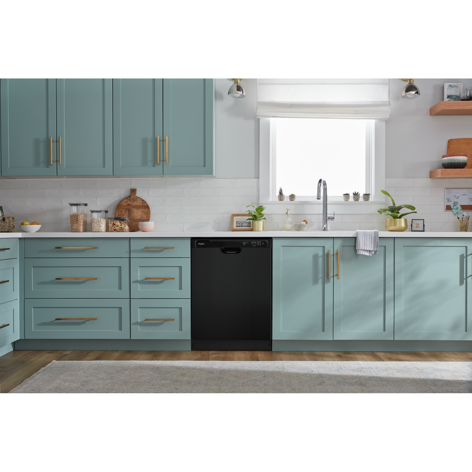 Whirlpool - 57 dBA Built In Dishwasher in Black - WDF340PAMB