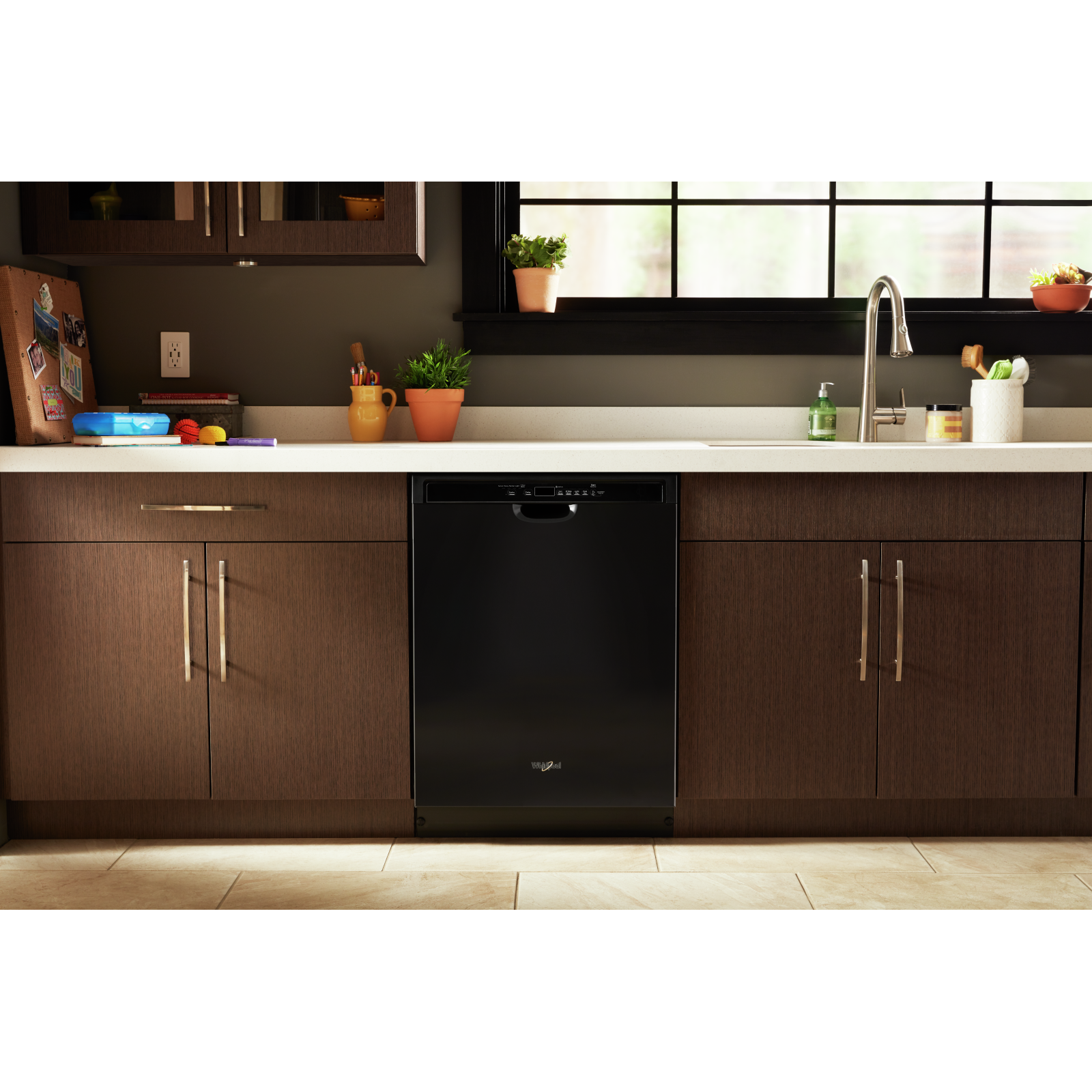 Whirlpool - 50 dBA Built In Dishwasher in Black - WDF560SAFB