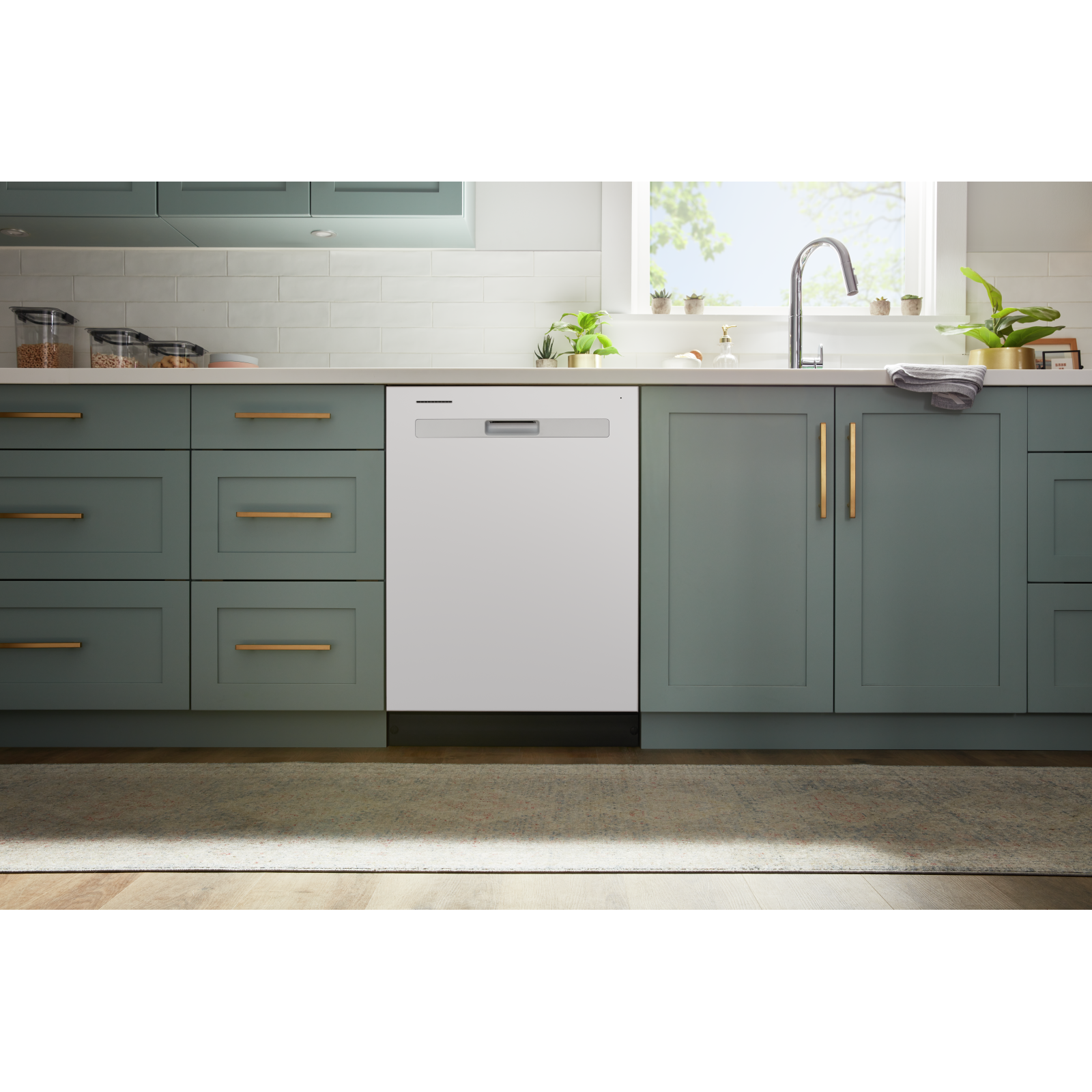 Whirlpool - 55 dBA Built In Dishwasher in White - WDP540HAMW