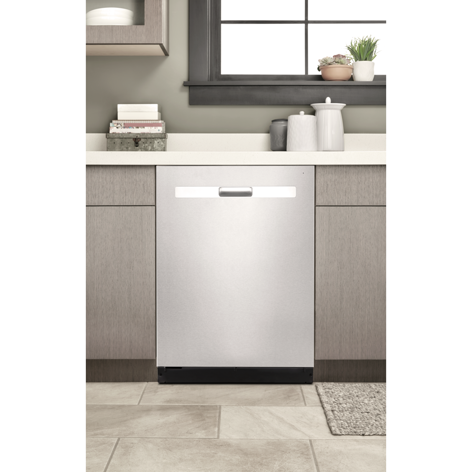 Whirlpool - 51 dBA Built In Dishwasher in Stainless - WDP730HAMZ