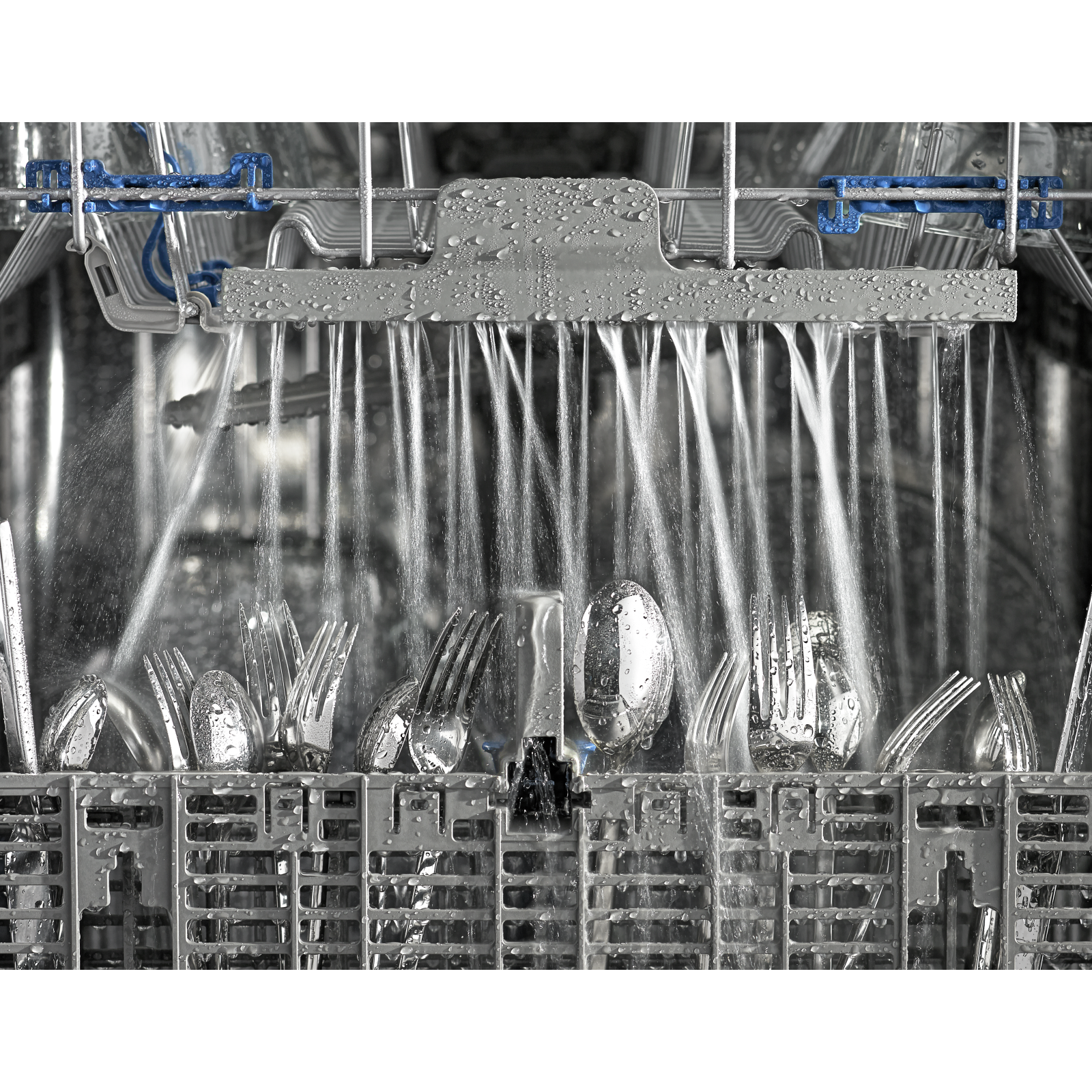 Whirlpool - 51 dBA Built In Dishwasher in Stainless - WDT720PADM