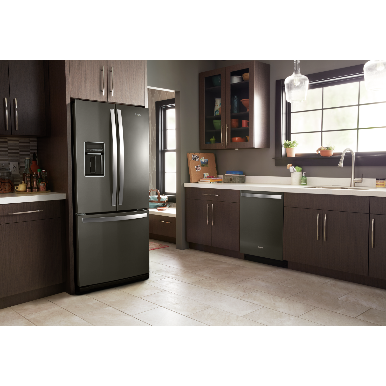 Whirlpool - 47 dBA Built In Dishwasher in Black Stainless - WDT970SAHV