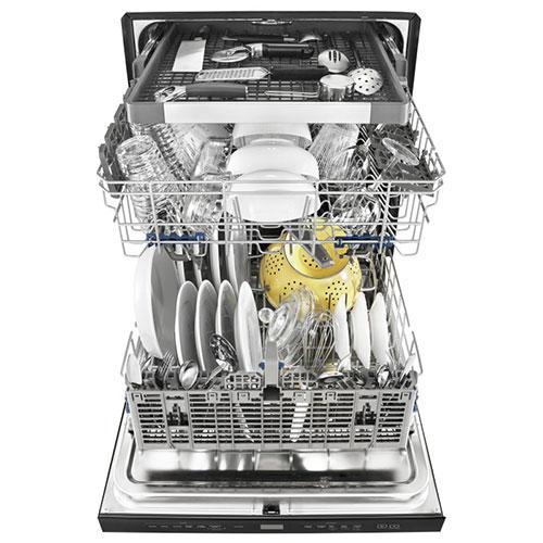 Whirlpool - 47 dBA Built In Dishwasher in Stainless - WDT970SAHZ