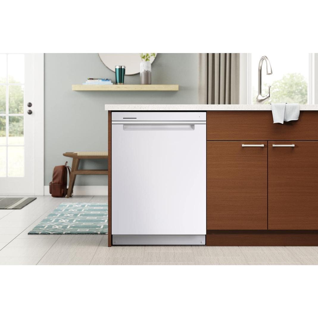Whirlpool - 47 dBA Built In Dishwasher in White - WDTA50SAKW