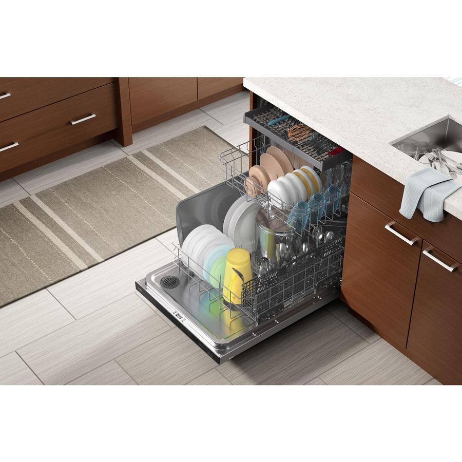 Whirlpool - 47 dBA Built In Dishwasher in Stainless - WDTA50SAKZ