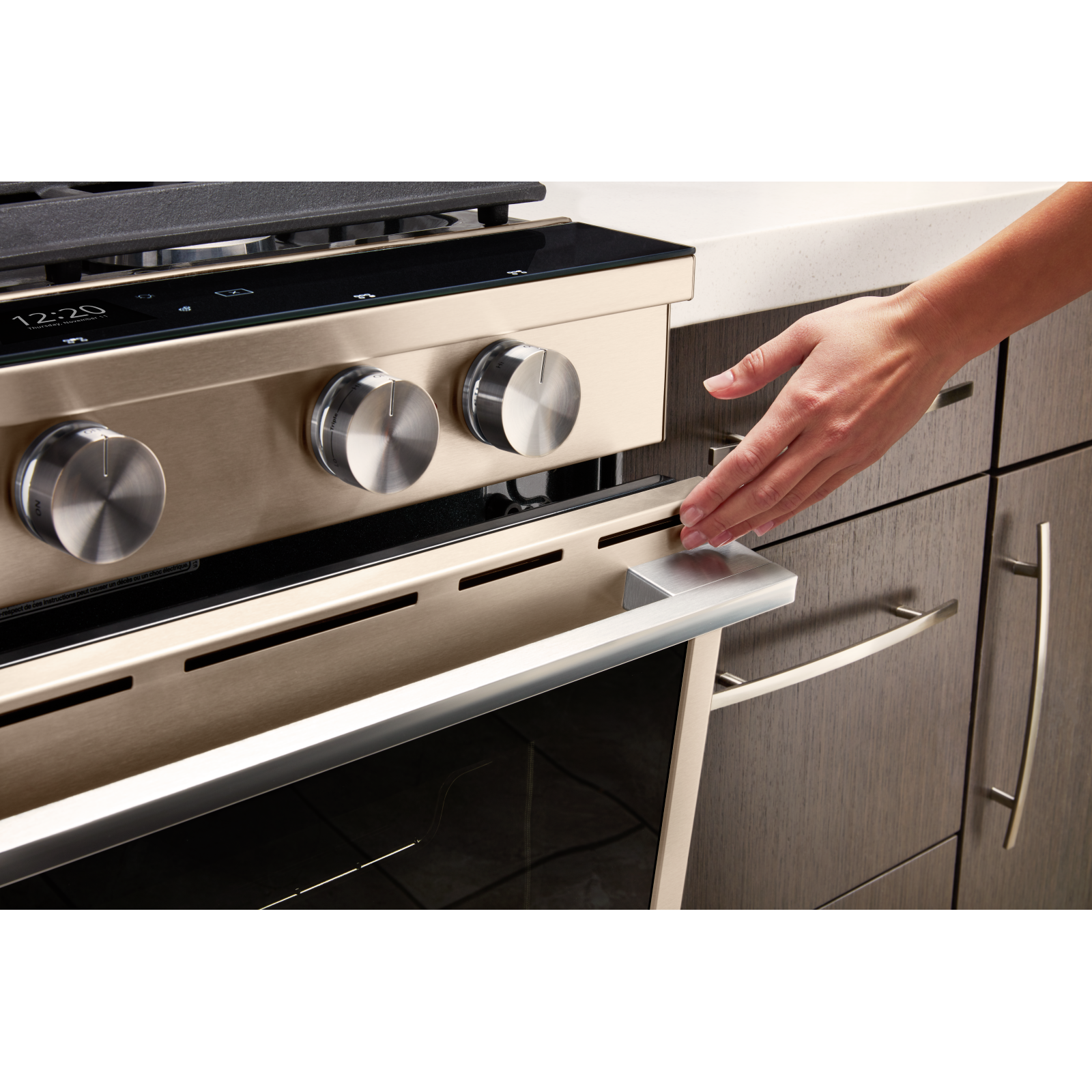 Whirlpool - 5.8 cu. ft Gas Range in Black - WEGA25H0HN