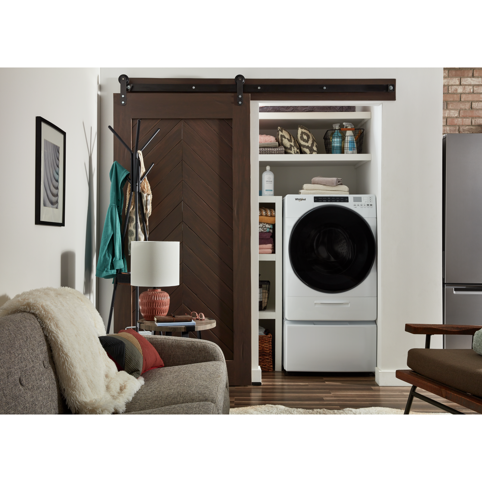 Whirlpool - 5.2 cu. Ft Front Load All In One Washer Dryer in White - WFC682CLW