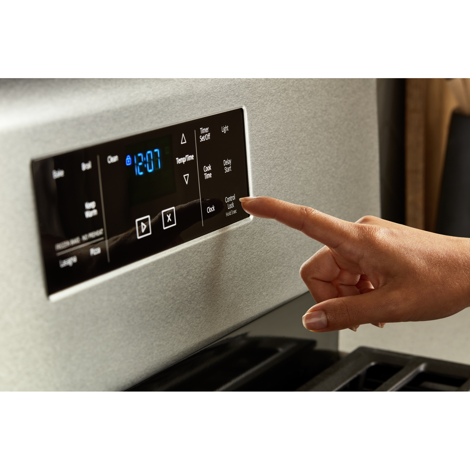 Whirlpool - 5 cu. ft Gas Range in Black - WFG515S0MB