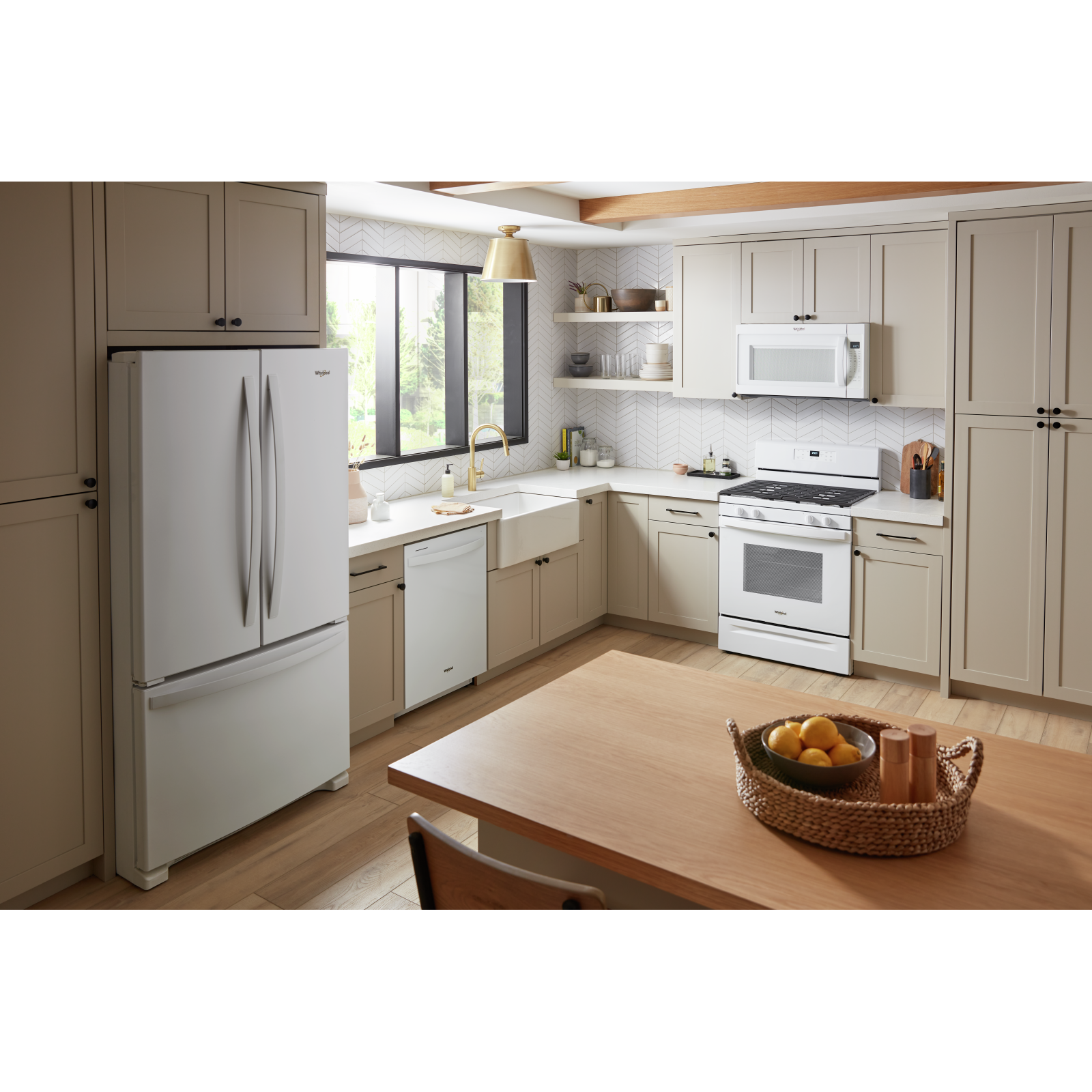 Whirlpool - 5 cu. ft Gas Range in White - WFG515S0MW