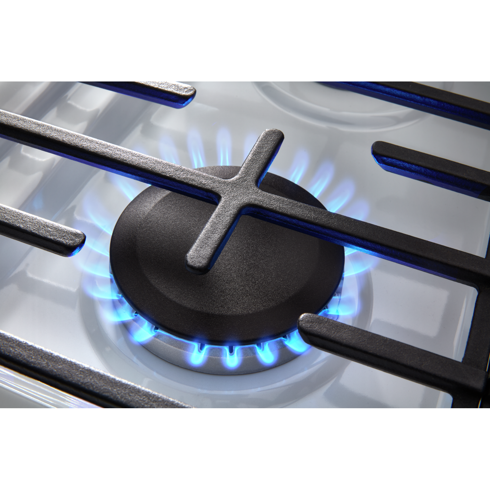 Whirlpool - 5 cu. ft Gas Range in White - WFG550S0LW