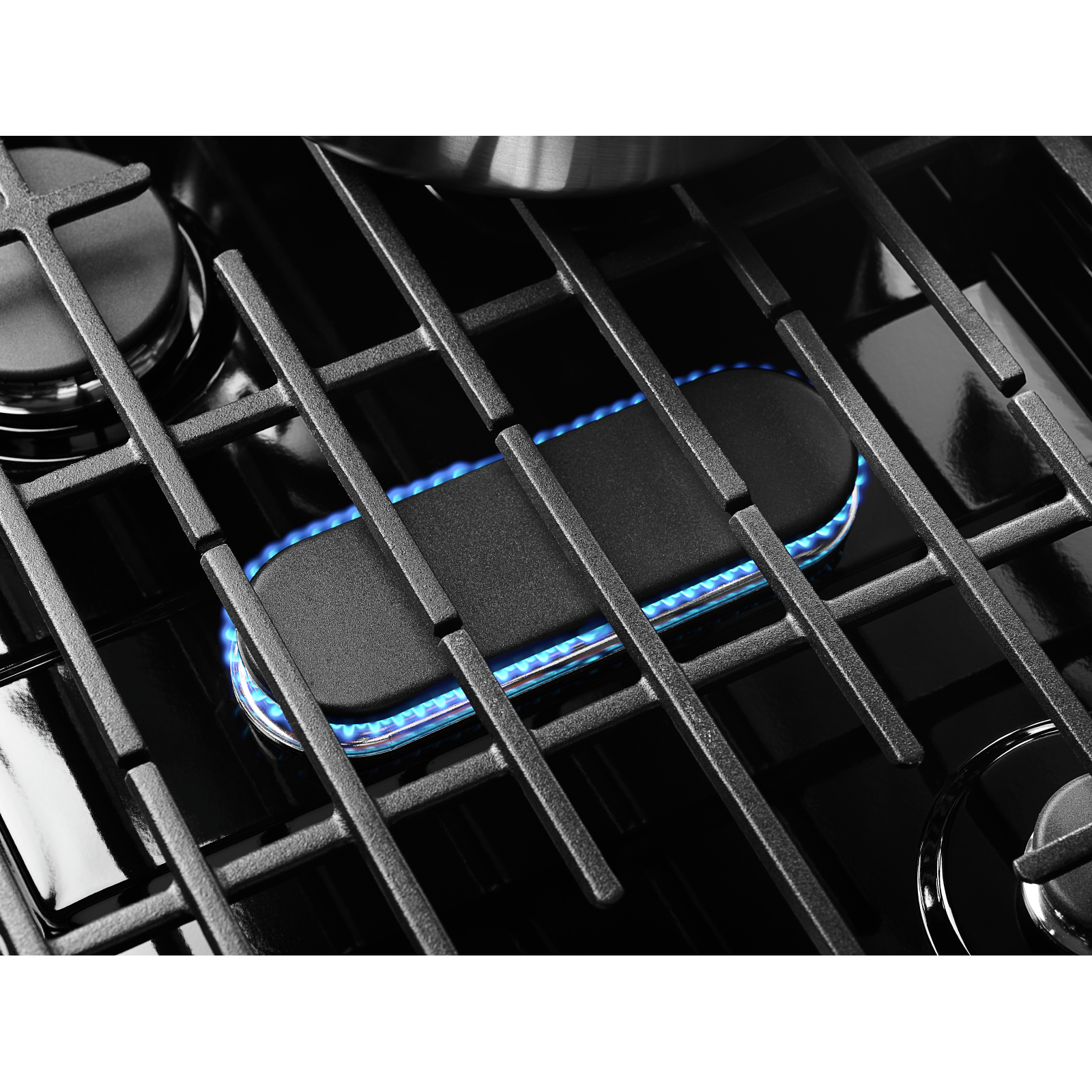 Whirlpool - 5.8 cu. ft Gas Range in Black - WFG775H0HB