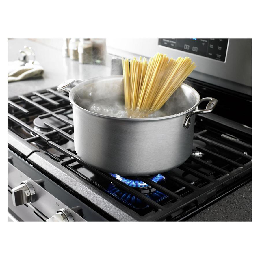 Whirlpool - 5.8 cu. ft Gas Range in Stainless - WFG775H0HZ