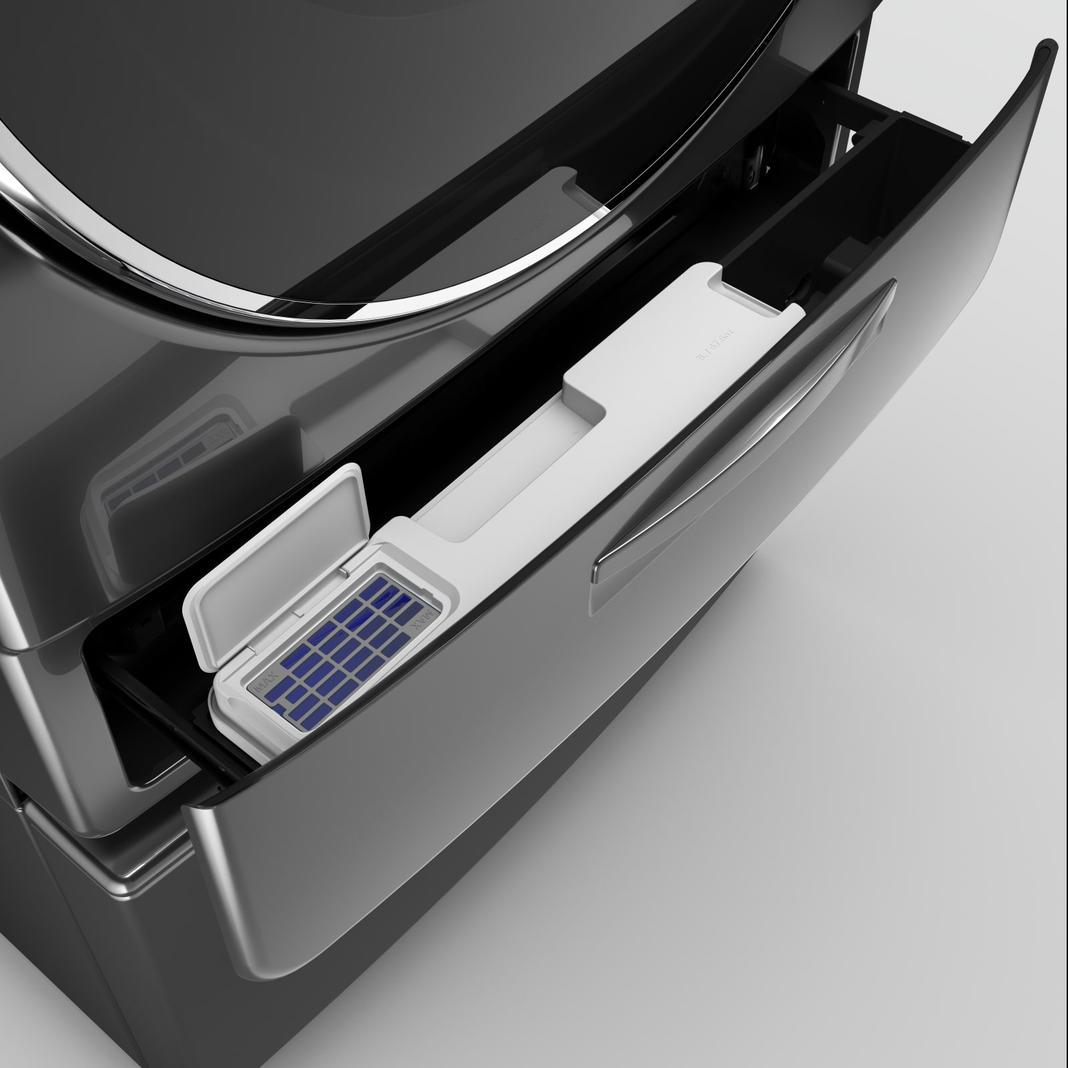 Whirlpool - 5.2 cu. Ft Front Load Washer in Chrome Shadow - WFW6620HC