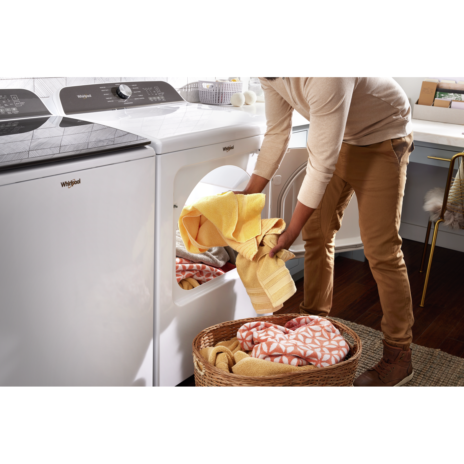 Whirlpool - 7 cu. Ft Gas Dryer in White - WGD6150PW