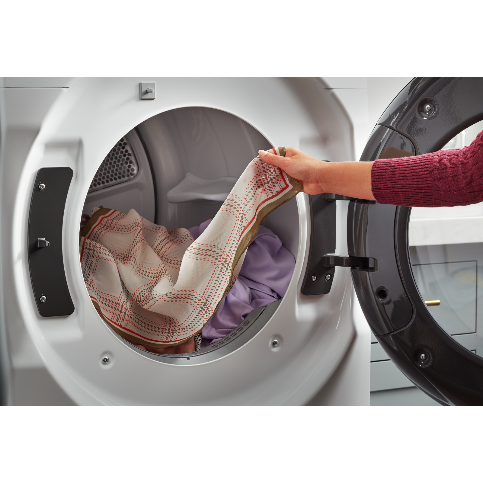 Whirlpool - 7.4 cu. Ft Gas Dryer in White - WGD6605MW