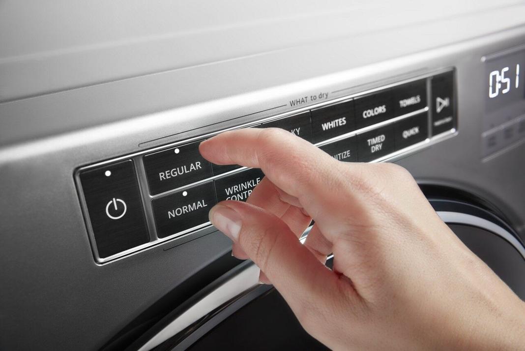 Whirlpool - 7.4 cu. Ft Gas Dryer in Grey - WGD8620HC