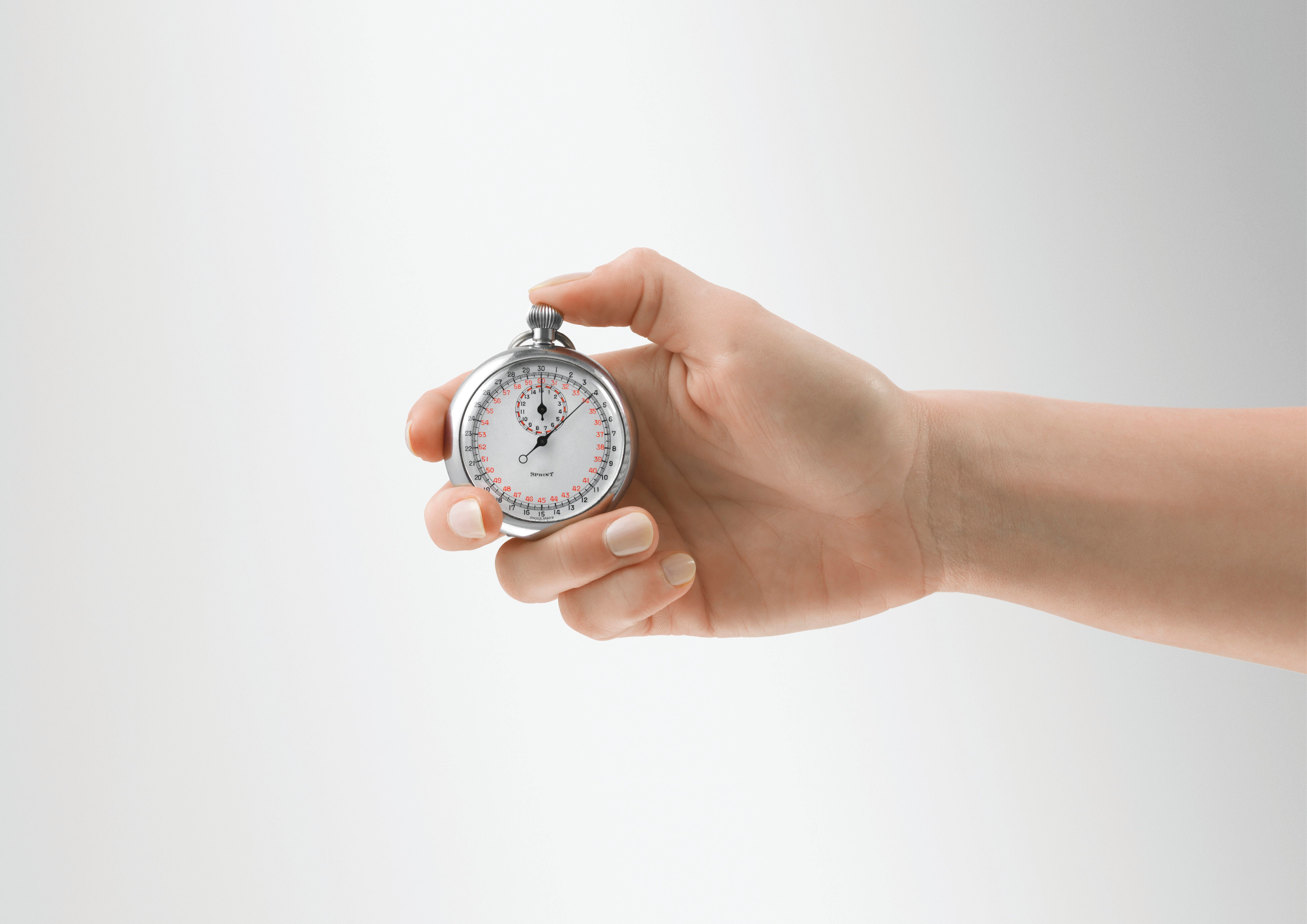 Fisher Paykel - 2.4 cu. Ft Front Load Washer in White - WH2424F1