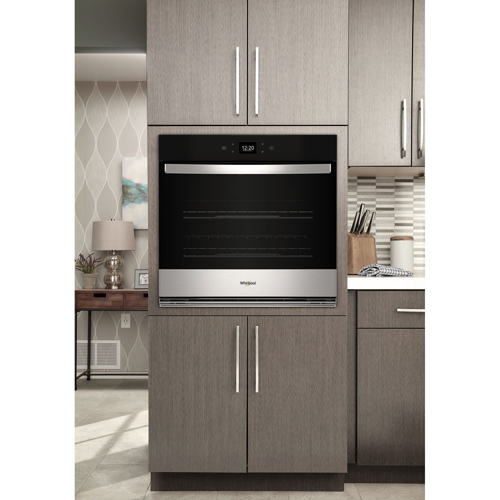 Whirlpool - 5 cu. ft Single Wall Oven in Stainless - WOES5030LZ
