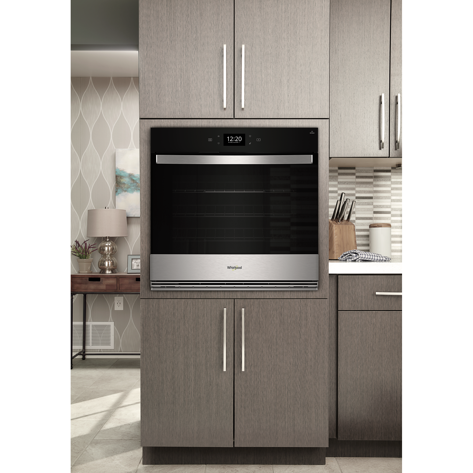 Whirlpool - 5 cu. ft Single Wall Oven in Stainless - WOES7030PZ