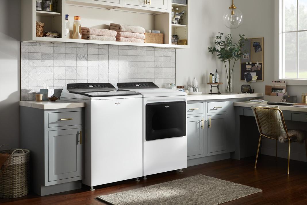 Whirlpool - 5.4 cu. Ft Top Load Washer in White - WTW5105HW