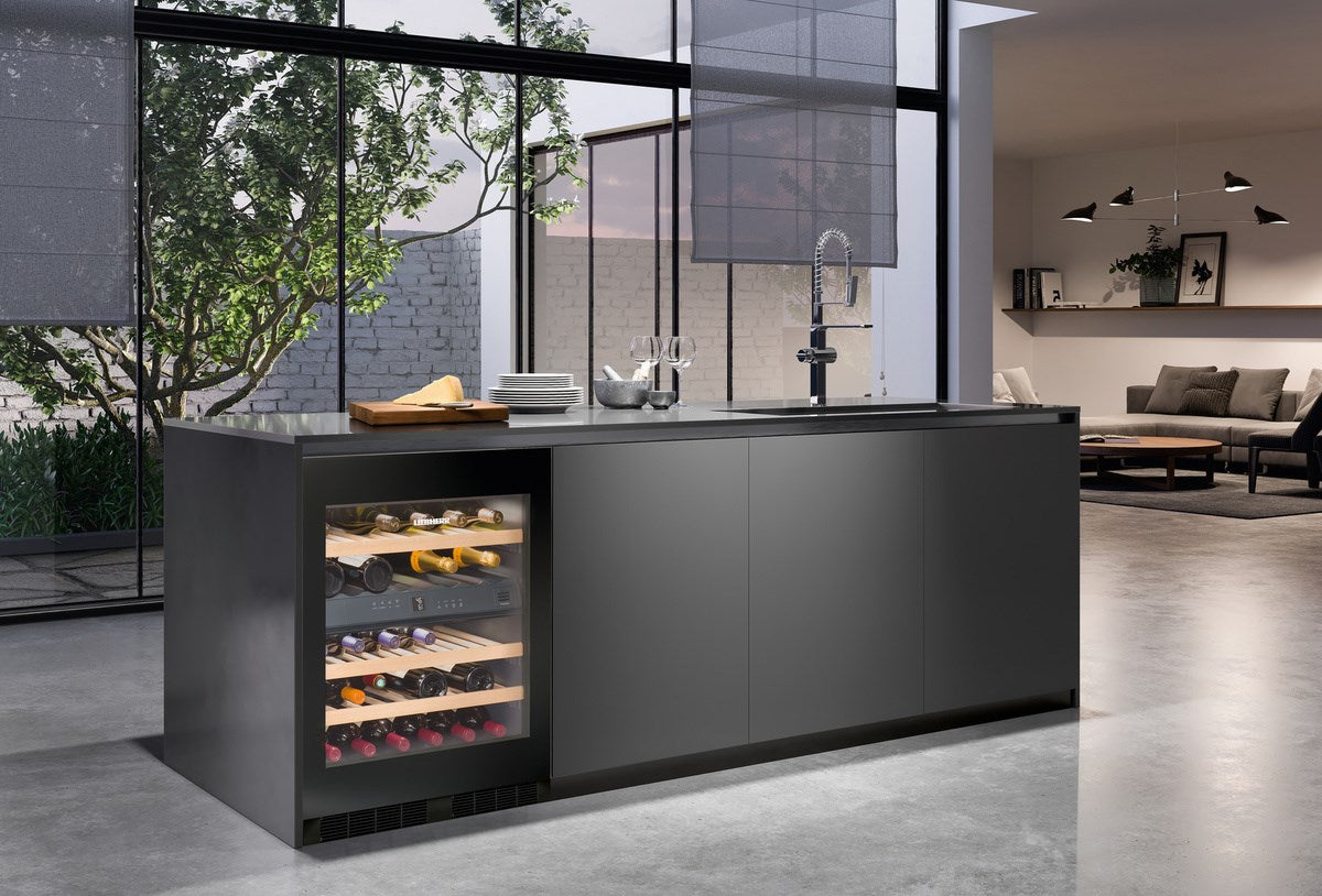 Liebherr - 23.5625 Inch 3.3 cu. ft Built In / Integrated Wine Fridge Refrigerator in Black - WUGB3400
