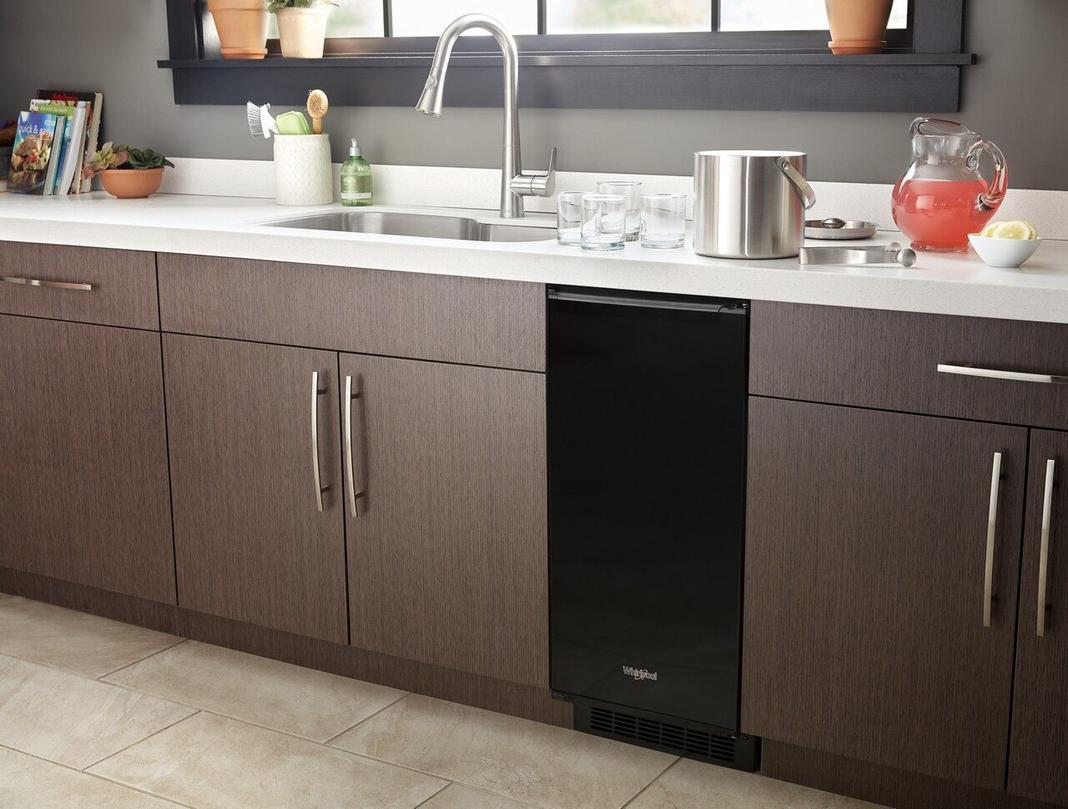 Whirlpool - 14.875 Inch 15 cu. ft Ice Maker Refrigerator in Black - WUI75X15HB