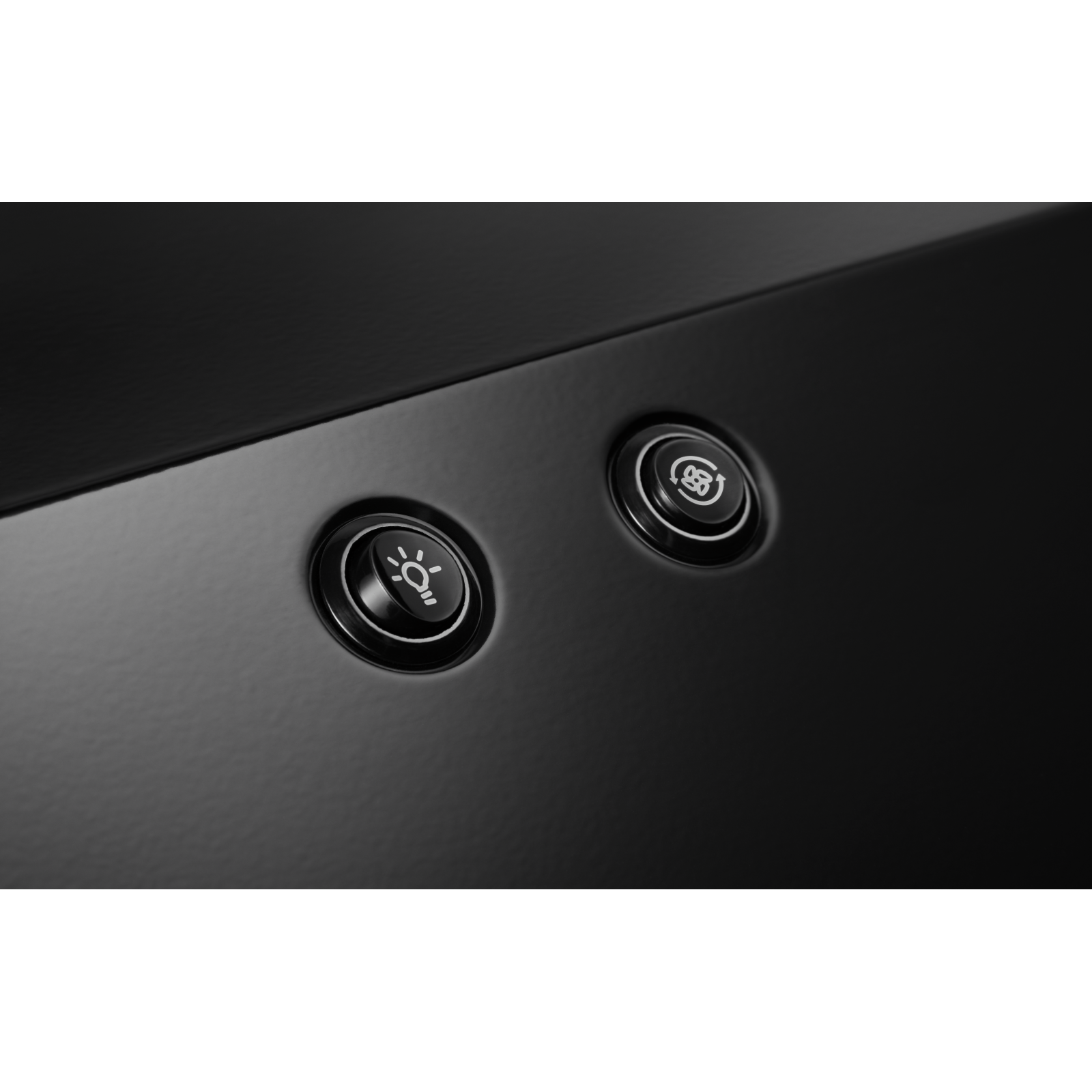 Whirlpool - 29.9 Inch 270 CFM Under Cabinet Range Vent in Black - WVU17UC0JB