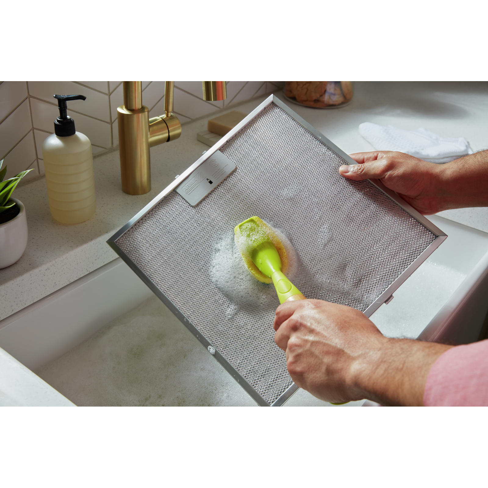 Whirlpool - 36 Inch 300 CFM Wall Mount and Chimney Range Vent in Stainless - WVW73UC6LS