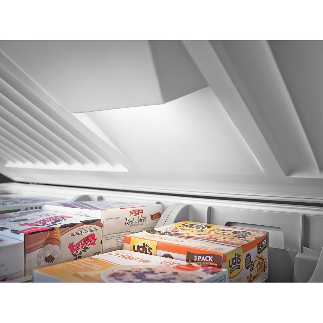 Whirlpool - 15 cu. Ft Chest Freezer in White - WZC3115DW