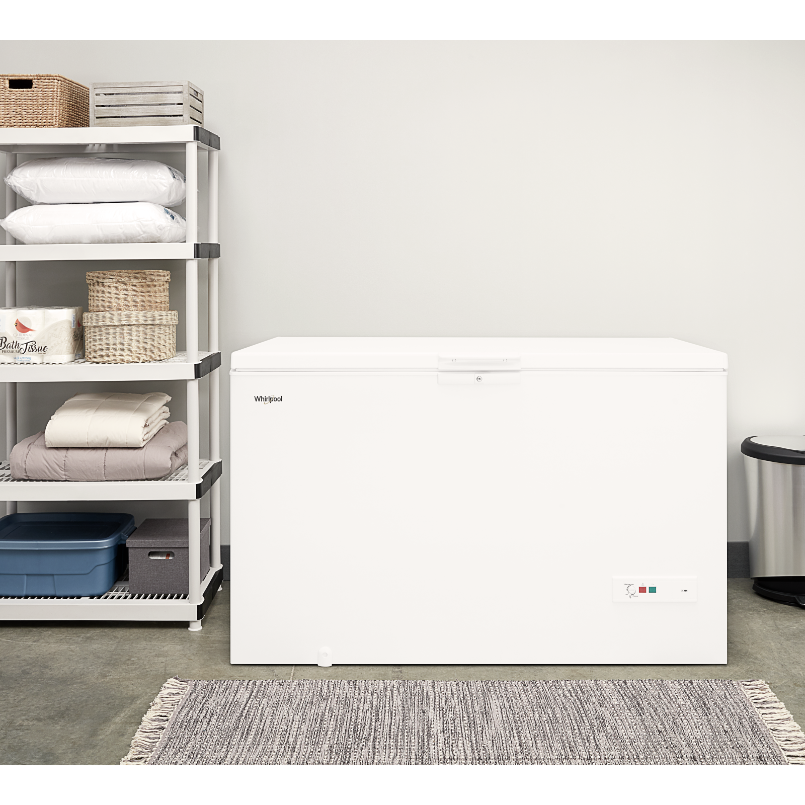 Whirlpool - 16 cu. Ft Chest Freezer in White - WZC5216LW