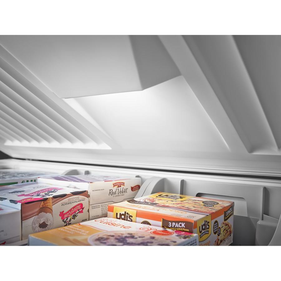 Whirlpool - 14.8 cu. Ft Chest Freezer in White - WZC5415DW